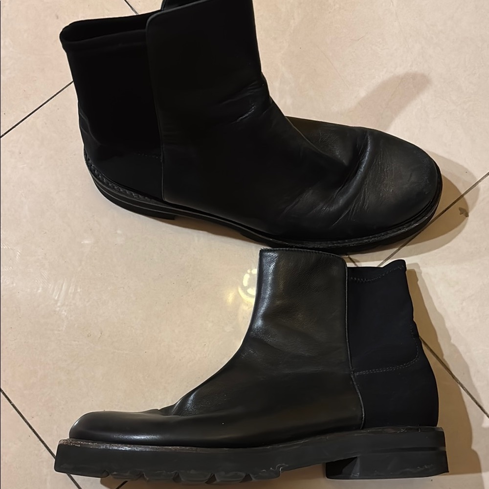 Stuart Weitzman boots